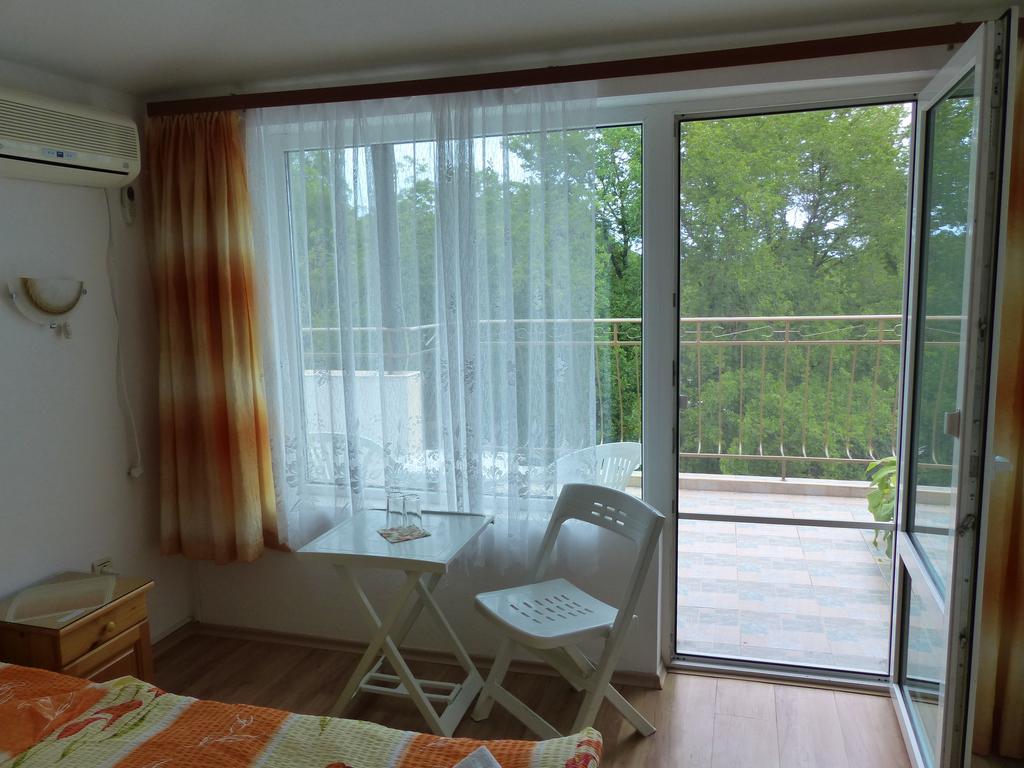 Sunhouse Rooms 茨雷沃 外观 照片