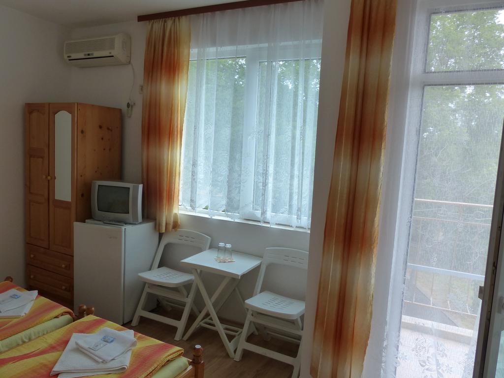 Sunhouse Rooms 茨雷沃 外观 照片