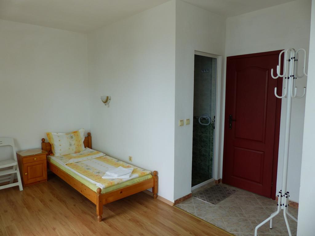 Sunhouse Rooms 茨雷沃 外观 照片