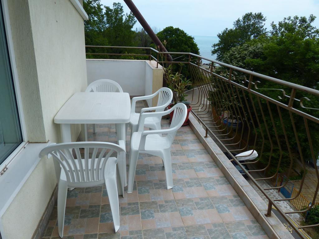 Sunhouse Rooms 茨雷沃 外观 照片