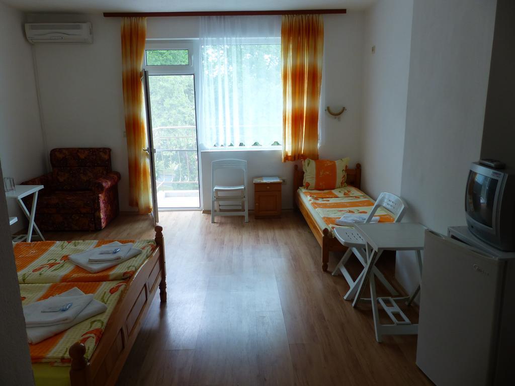 Sunhouse Rooms 茨雷沃 外观 照片